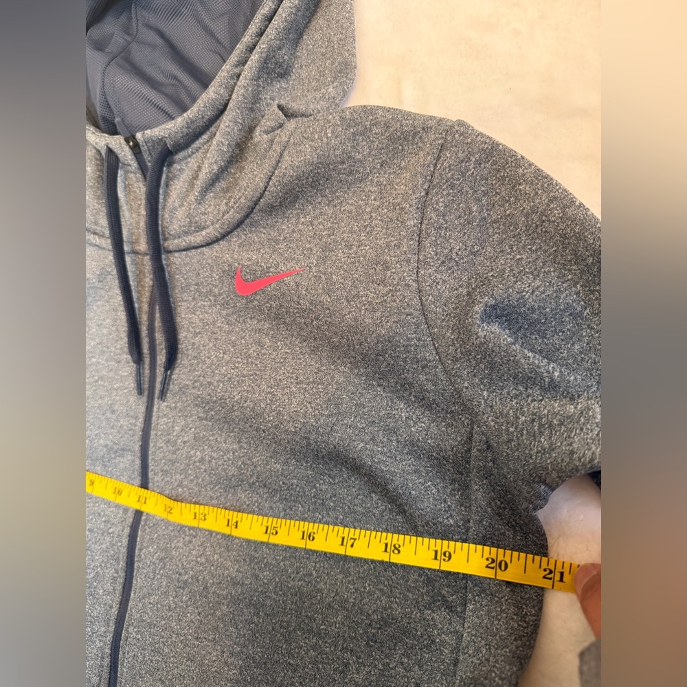 Nike Size M Dri-FIT Full Zip Hoodie Gray with Pink Swoosh Athletic Sweatshirt - Picture 5 of 13